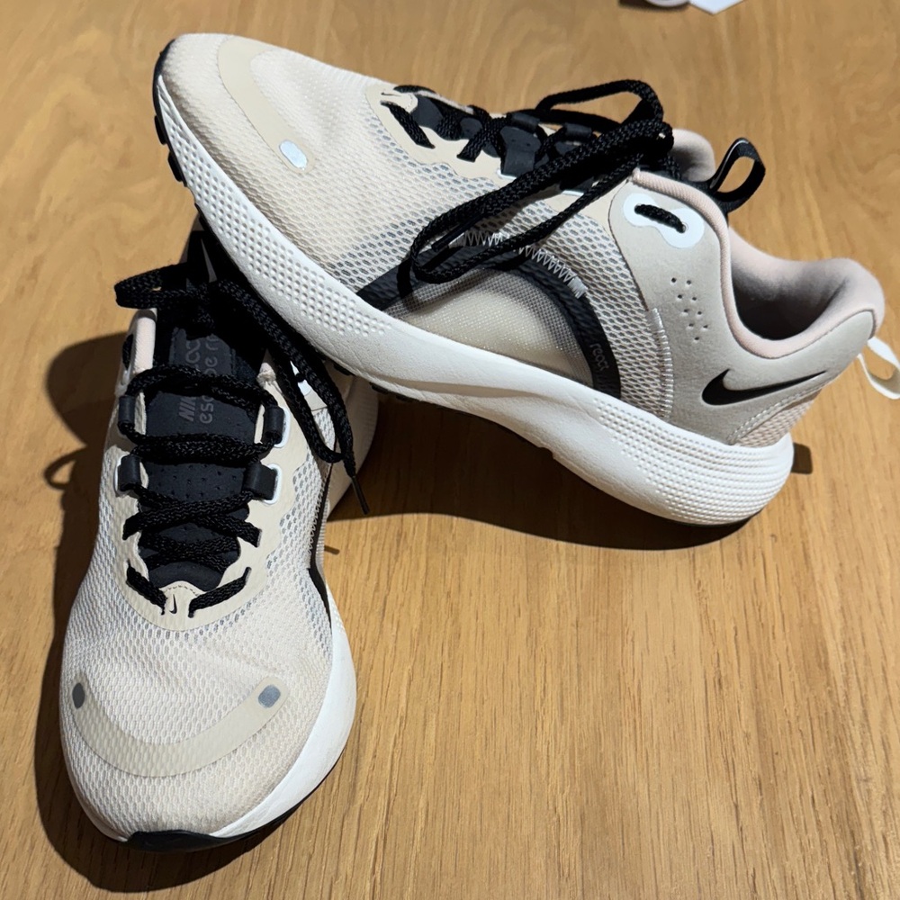 Nike React Escape Run 2